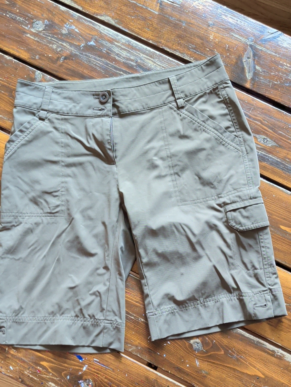 Lole Women's Olive-Green Lightweight Cargo Bermudas
